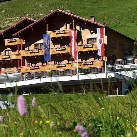 Hotel Garni Alpina Damuels