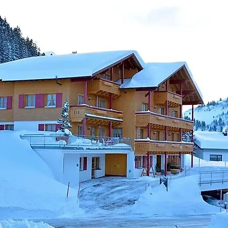 Hotel Garni Alpina