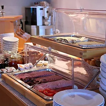 Garni Alpina Hotel 3*