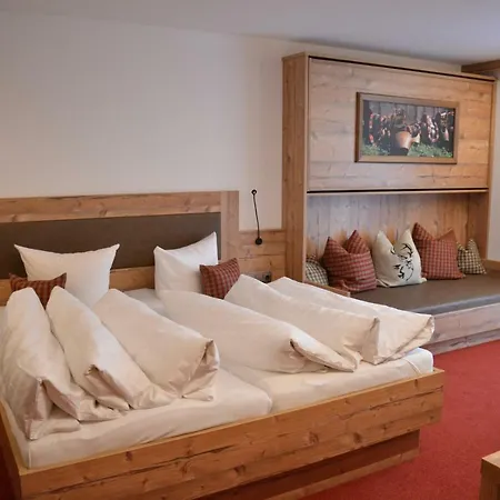 Garni Alpina Hotel Damuels